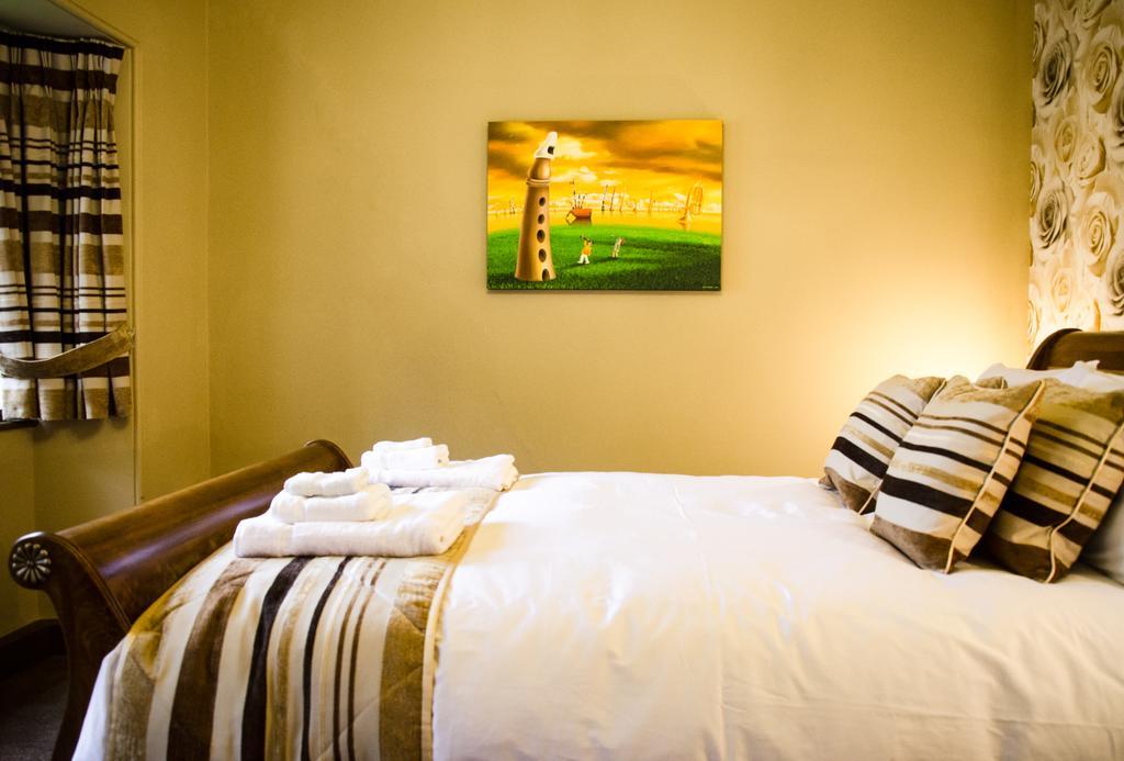 Hotel The Convent Stroud  Zimmer foto