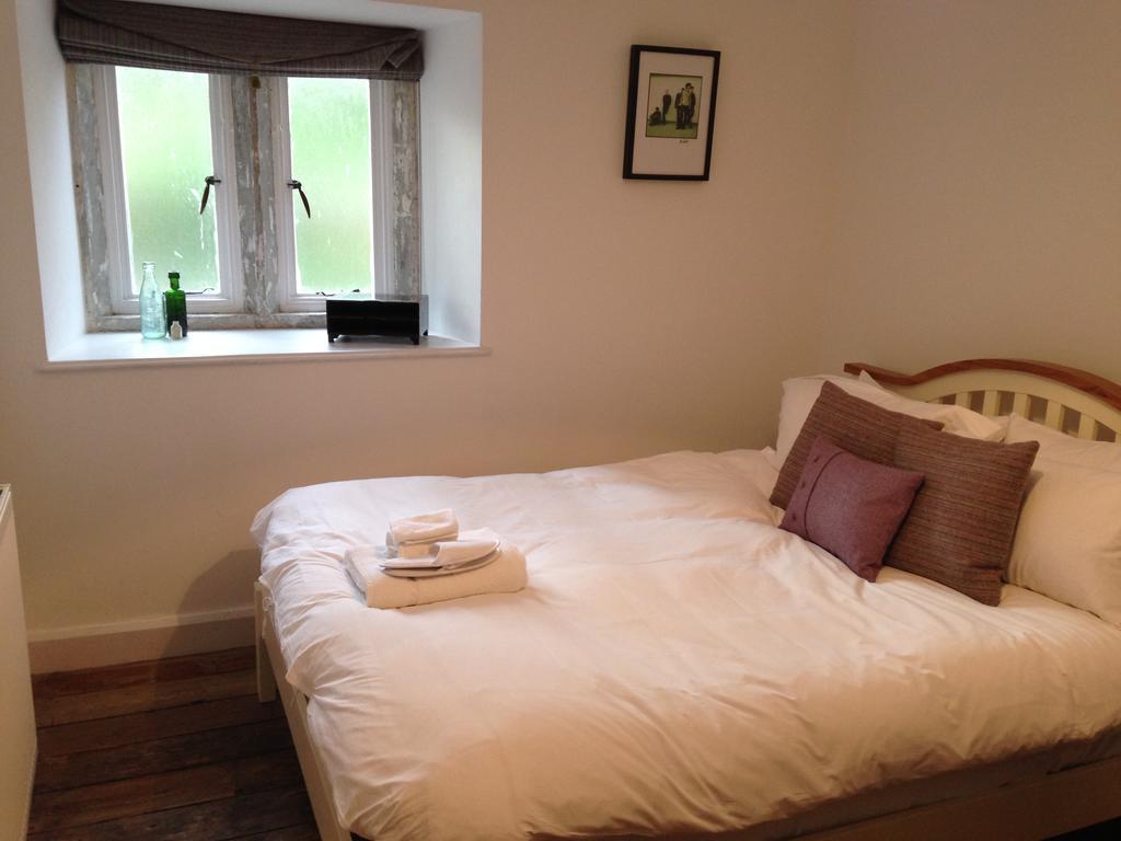 Hotel The Convent Stroud  Zimmer foto